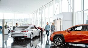 Lexus otevíra v průhonicích svůj čtvrtý showroom